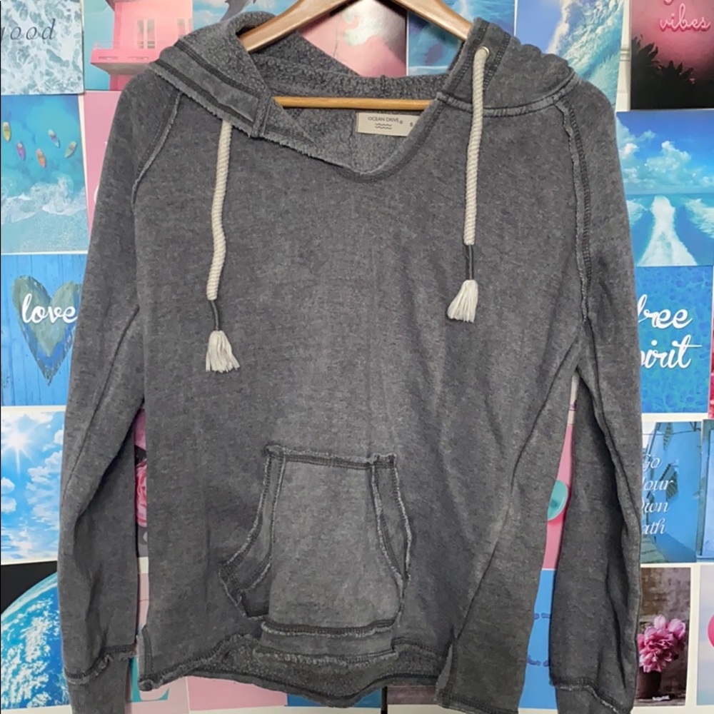 slit V-neck hoodie very soft